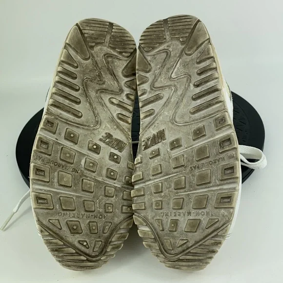 Nike Air Max 90 White Leather Athletic Running Shoes 724822-100 Youth Size 3Y - Picture 10 of 11